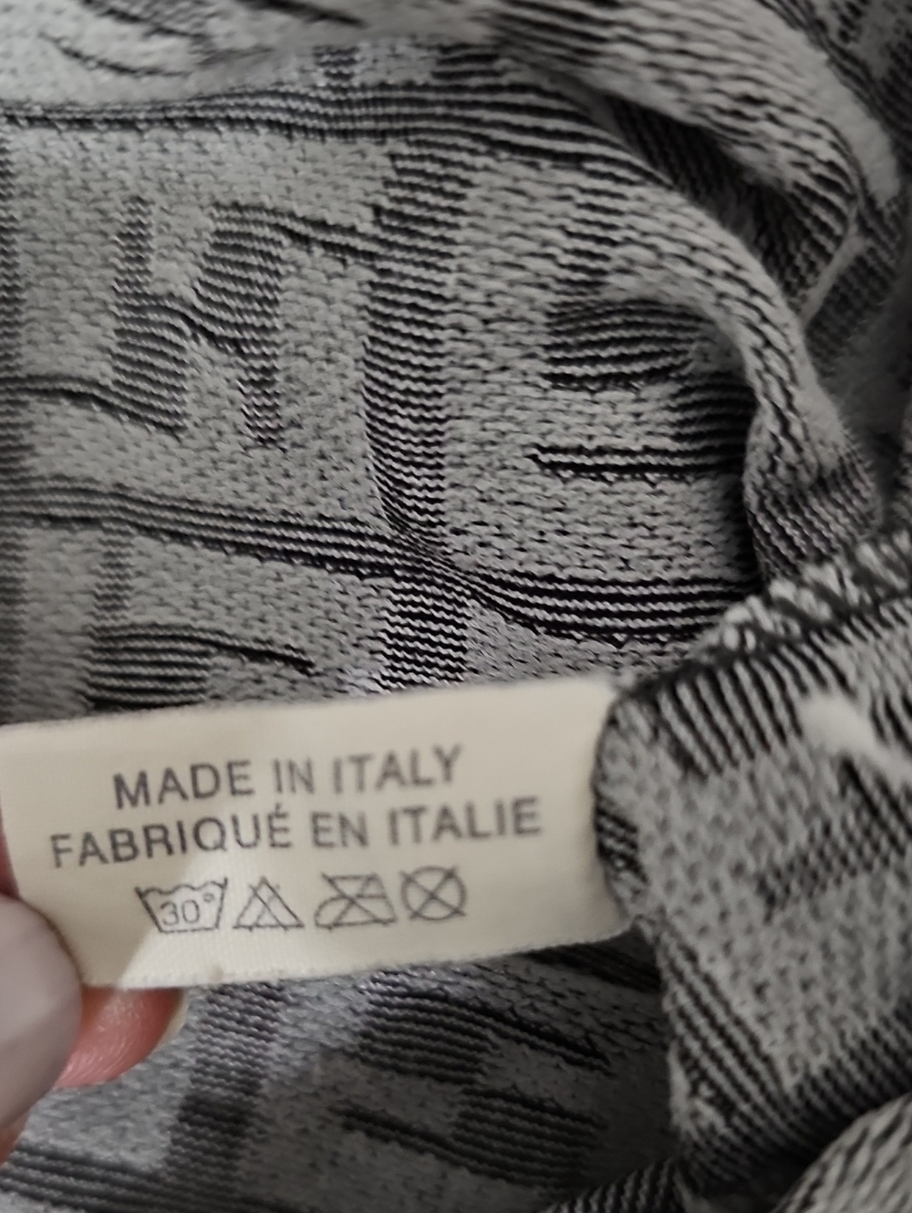 Fendi Black and Gray Graphic Fitted Short Sleeve Top - Picture 9 of 9
